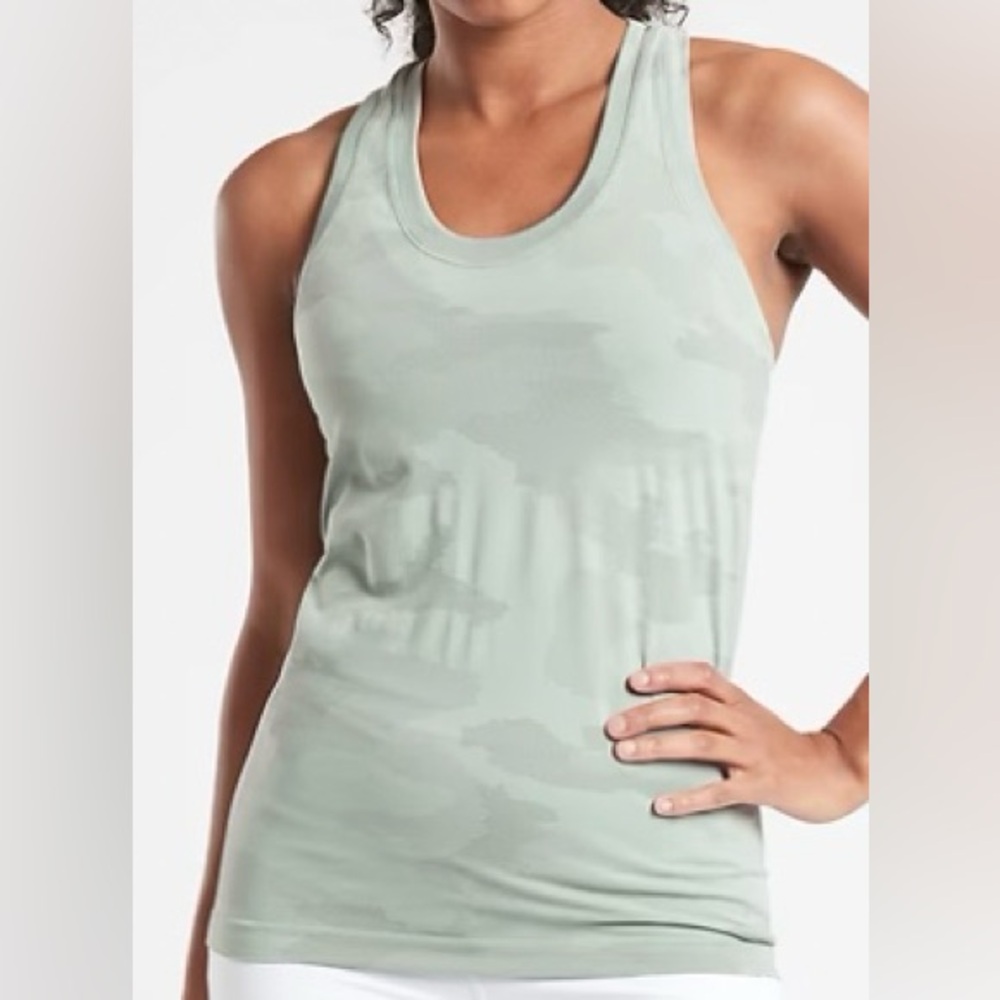 Athleta Momentum Tank Top‎ Green Camo Seamless Racerback Athletic Shirt S